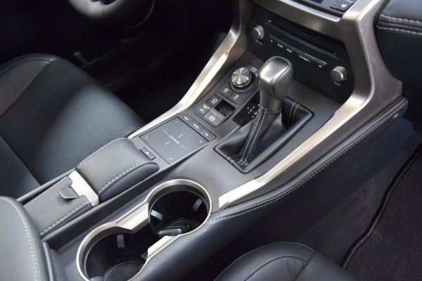 Lexus NX 300h AWD Business Line|Navi|Panoramadak|Leder|