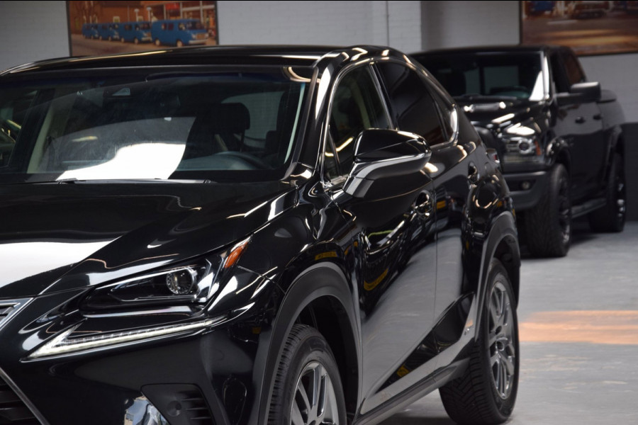 Lexus NX 300h AWD Business Line|Navi|Panoramadak|Leder|