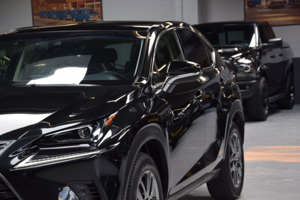 Lexus NX 300h AWD Business Line|Navi|Panoramadak|Leder|