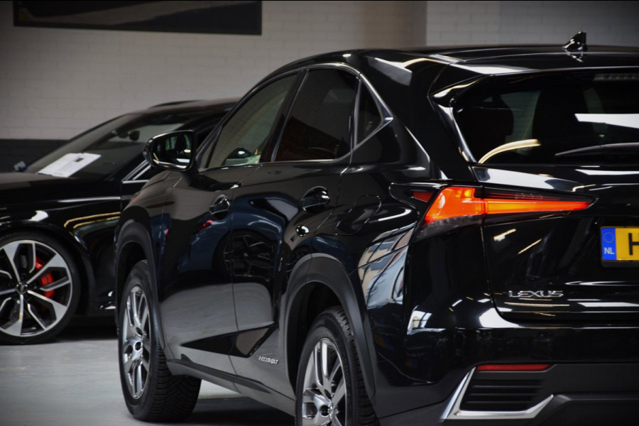 Lexus NX 300h AWD Business Line|Navi|Panoramadak|Leder|