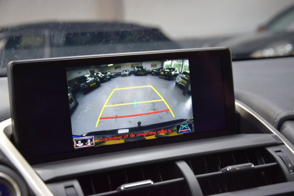Lexus NX 300h AWD Business Line|Navi|Panoramadak|Leder|