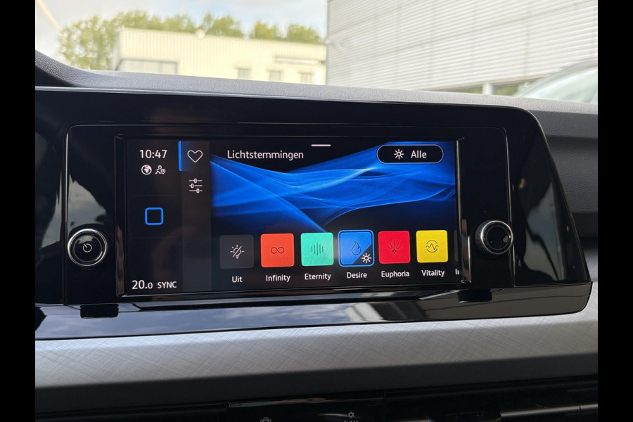 Volkswagen Golf 1.0 TSI Life | Virtual Cockpit | PDC V+A | Privacy Glass | Adaptive Cruise | Carplay | Reservewiel |