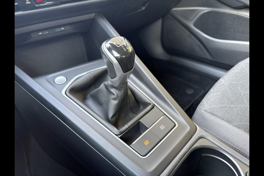 Volkswagen Golf 1.0 TSI Life | Virtual Cockpit | PDC V+A | Privacy Glass | Adaptive Cruise | Carplay | Reservewiel |