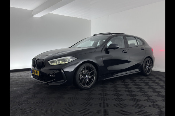 BMW 1-serie 118i M-Sport-Styling High Executive Edition (INCL-BTW) Aut.*PANO | FULL-LED | DIGI-COCKPIT | HIFI-SOUND | CAMERA | HEATED-SPORTSEATS | NAVI-FULLMAP | AMBIENTLIGHT | PRIVACY-GLASS | ECC | CARBON-INLAY | PDC | CRUISE | DAB | 18"ALU*