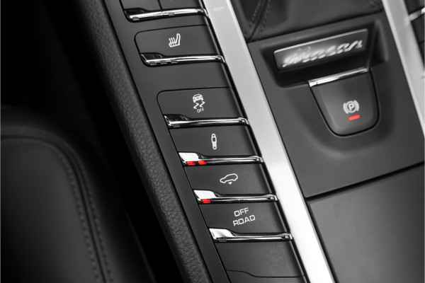 Porsche Macan 2.0 Pano Sport Chrono ACC Luchtv Bose 21"