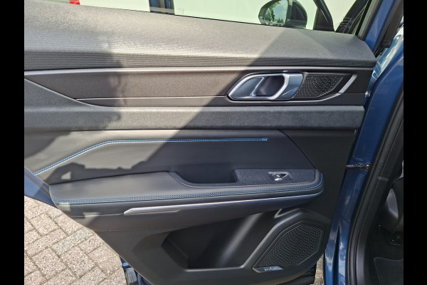 Lynk & Co 01 1.5 PHEV 262PK Adapt.Cruise 360° Cam Carplay Plug-in Stoelverw Vol opties!