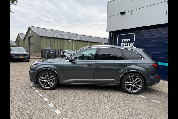 Audi Q7 55 TFSI e quattro Pro Line S Panoramadak Luchtvering 21 inch velgen Bang en Olufsen 3D Zwarte hemel Trekhaak Camera Sportstoelen Deels leder