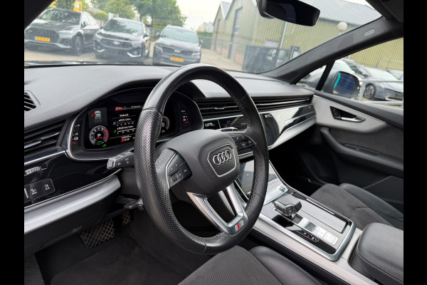 Audi Q7 55 TFSI e quattro Pro Line S Panoramadak Luchtvering 21 inch velgen Bang en Olufsen 3D Zwarte hemel Trekhaak Camera Sportstoelen Deels leder