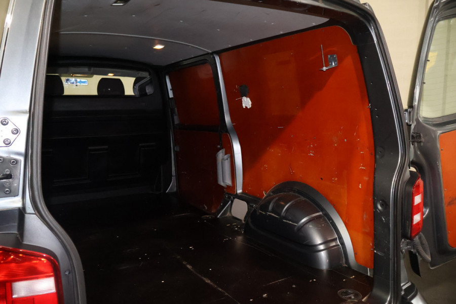 Volkswagen Transporter 2.0 TDI L2 H1 Airco
