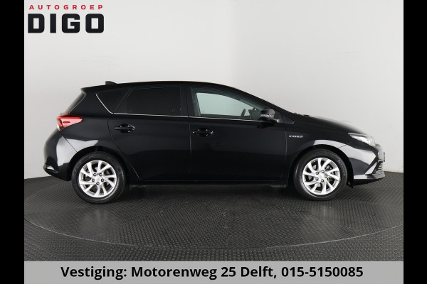 Toyota Auris 1.8 HYBRIDE EXECUTIVE AUTOMAAT GARANTIE 2029! CAMERA.STOELVERWARMING . NAVIGATIE . CRUISE CONTROL .
