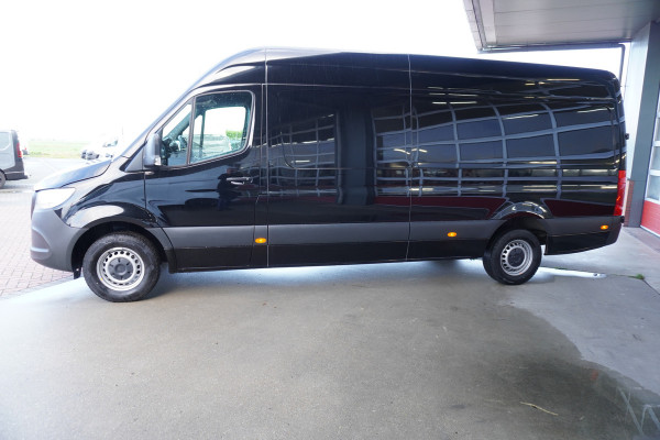 Mercedes-Benz Sprinter 317 CDI 170pk L3H2 RWD 3500kg Automaat Trekhaak met oprijschans/ NR. V094 | Omvormer  /Elekr.Dakventilator / Geveerde stoel
