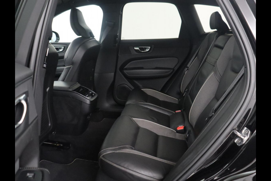 Volvo XC60 2.0 B5 R-Design | Trekhaak | Pano-Dak | LED | Harman Kardon Sound | 360 Camera