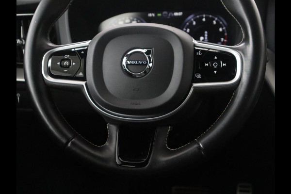 Volvo XC60 2.0 B5 R-Design | Trekhaak | Pano-Dak | LED | Harman Kardon Sound | 360 Camera