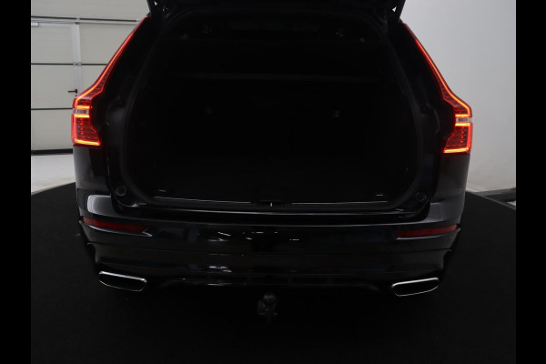 Volvo XC60 2.0 B5 R-Design | Trekhaak | Pano-Dak | LED | Harman Kardon Sound | 360 Camera