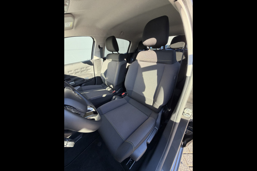 Citroën C3 110pk Shine (Camera - Keyless Entry - LED - Automatische Airco - Navigatie - Apple Carplay)