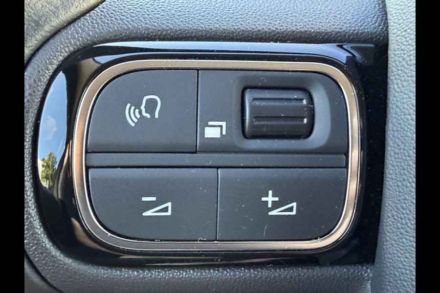 Citroën C3 110pk Shine (Camera - Keyless Entry - LED - Automatische Airco - Navigatie - Apple Carplay)