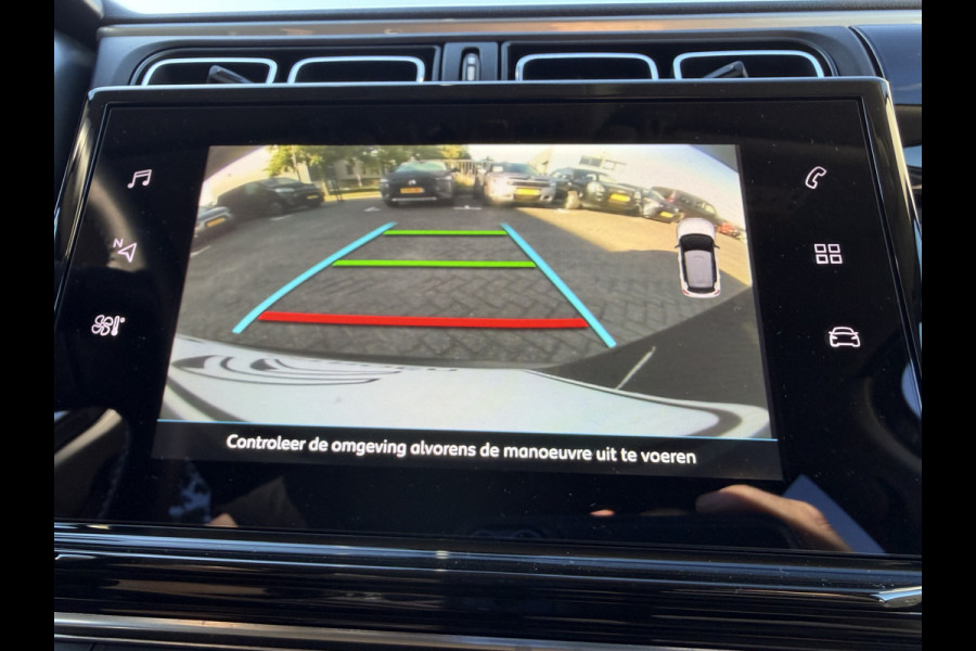Citroën C3 110pk Shine (Camera - Keyless Entry - LED - Automatische Airco - Navigatie - Apple Carplay)