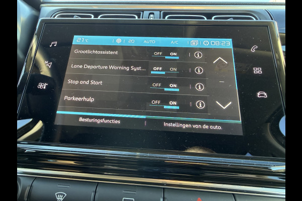 Citroën C3 110pk Shine (Camera - Keyless Entry - LED - Automatische Airco - Navigatie - Apple Carplay)