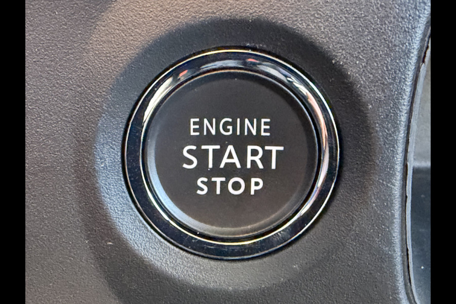 Citroën C3 110pk Shine (Camera - Keyless Entry - LED - Automatische Airco - Navigatie - Apple Carplay)