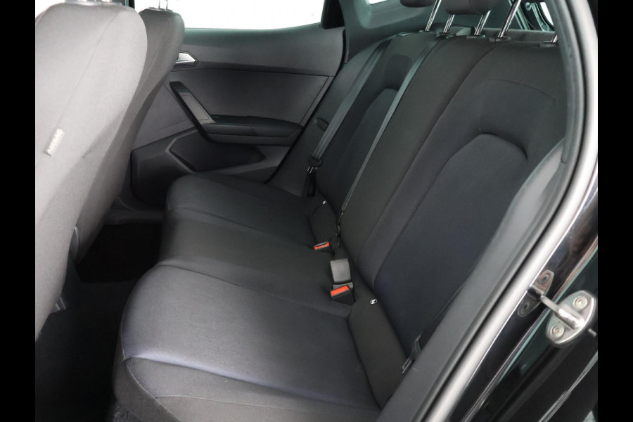 Seat Arona 1.0 TSI FR BUS.BLACKLINE AUTOMAAT GARANTIE 5-2034* . APPLE CARPLAY & ANDRIOD AUTO . PARKEERSENSOREN V & A . STOELVERWARMING