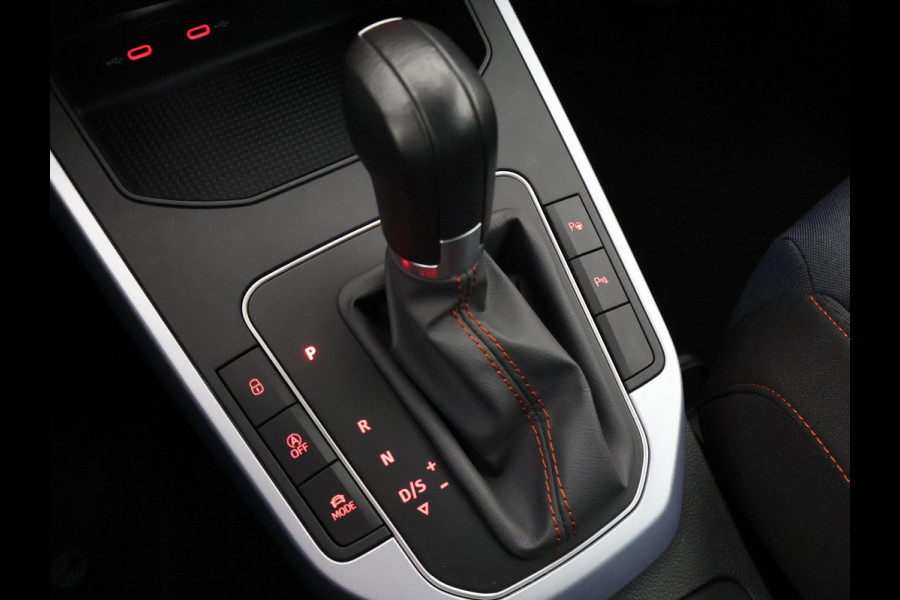 Seat Arona 1.0 TSI FR BUS.BLACKLINE AUTOMAAT GARANTIE 5-2034* . APPLE CARPLAY & ANDRIOD AUTO . PARKEERSENSOREN V & A . STOELVERWARMING
