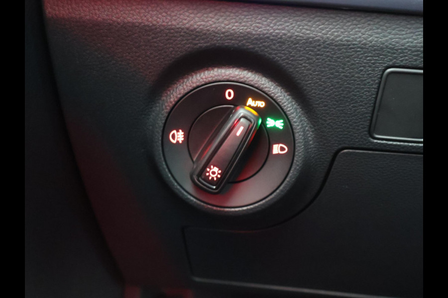 Seat Arona 1.0 TSI FR BUS.BLACKLINE AUTOMAAT GARANTIE 5-2034* . APPLE CARPLAY & ANDRIOD AUTO . PARKEERSENSOREN V & A . STOELVERWARMING