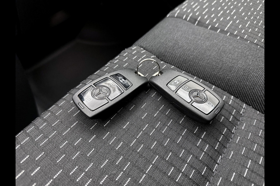 Mercedes-Benz Vito 119 CDI L2 Select 360 Camera Distronic Trekhaak Standkachel Stoelverwarming Led voor+achter