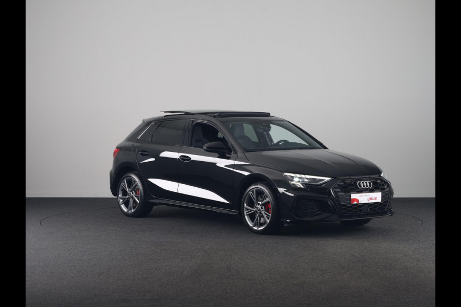 Audi A3 Sportback 45 TFSI e S-Line Competition 245 pk Plug in Hybrid  | Panoramadak | Parkeersensoren (Park assist) | Achteruitrijcamera | | Verlengde garantie | Navigatie