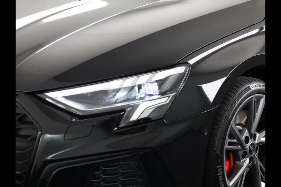 Audi A3 Sportback 45 TFSI e S-Line Competition 245 pk Plug in Hybrid  | Panoramadak | Parkeersensoren (Park assist) | Achteruitrijcamera | | Verlengde garantie | Navigatie