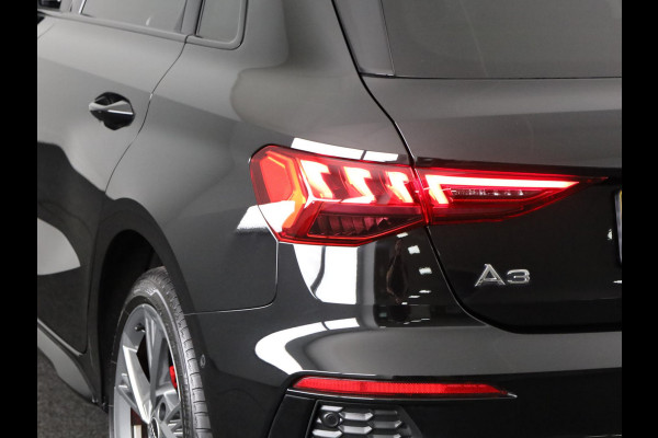 Audi A3 Sportback 45 TFSI e S-Line Competition 245 pk Plug in Hybrid  | Panoramadak | Parkeersensoren (Park assist) | Achteruitrijcamera | | Verlengde garantie | Navigatie