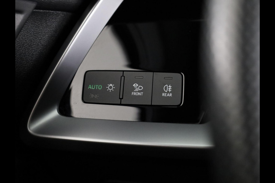 Audi A3 Sportback 45 TFSI e S-Line Competition 245 pk Plug in Hybrid  | Panoramadak | Parkeersensoren (Park assist) | Achteruitrijcamera | | Verlengde garantie | Navigatie