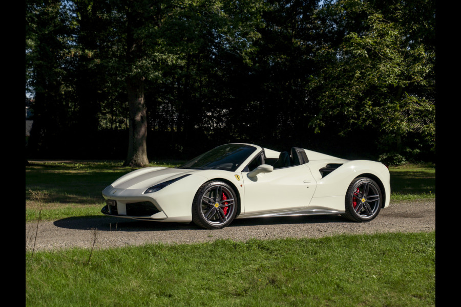 Ferrari 488 3.9 Spider HELE | Carbon ext. | New Power 06-2028 | Lift | CarPlay