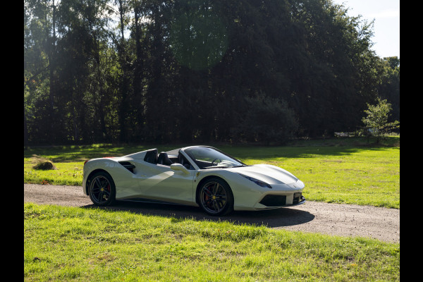 Ferrari 488 3.9 Spider HELE | Carbon ext. | New Power 06-2028 | Lift | CarPlay