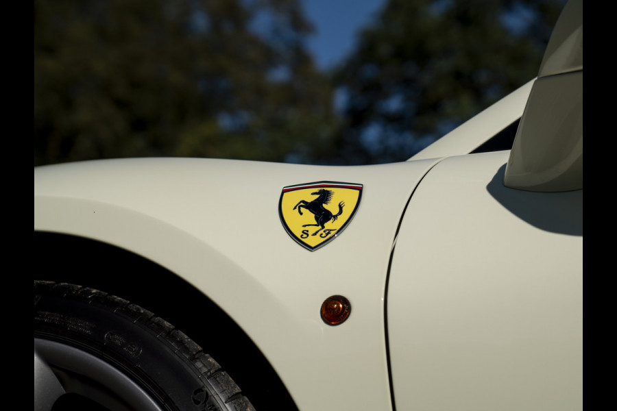 Ferrari 488 3.9 Spider HELE | Carbon ext. | New Power 06-2028 | Lift | CarPlay