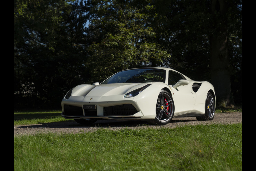 Ferrari 488 3.9 Spider HELE | Carbon ext. | New Power 06-2028 | Lift | CarPlay