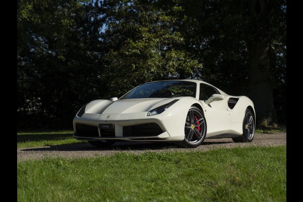 Ferrari 488 3.9 Spider HELE | Carbon ext. | New Power 06-2028 | Lift | CarPlay