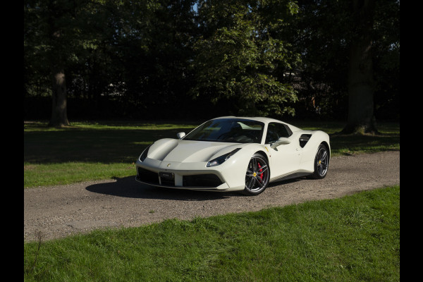 Ferrari 488 3.9 Spider HELE | Carbon ext. | New Power 06-2028 | Lift | CarPlay