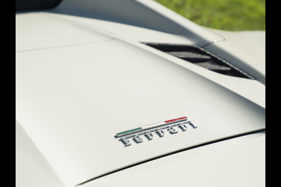 Ferrari 488 3.9 Spider HELE | Carbon ext. | New Power 06-2028 | Lift | CarPlay