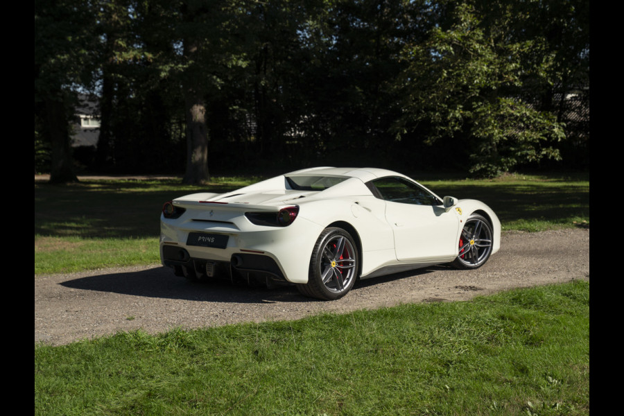 Ferrari 488 3.9 Spider HELE | Carbon ext. | New Power 06-2028 | Lift | CarPlay