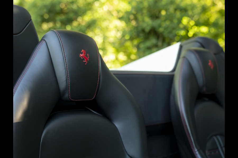 Ferrari 488 3.9 Spider HELE | Carbon ext. | New Power 06-2028 | Lift | CarPlay