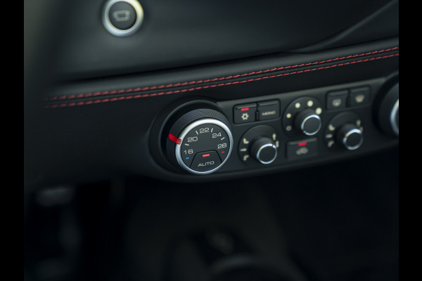 Ferrari 488 3.9 Spider HELE | Carbon ext. | New Power 06-2028 | Lift | CarPlay