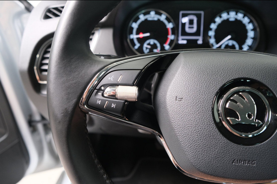 Škoda Fabia Combi 1.0 TSI Ambition - N.A.P. Airco, Cruise, Navi, PDC, Carplay.