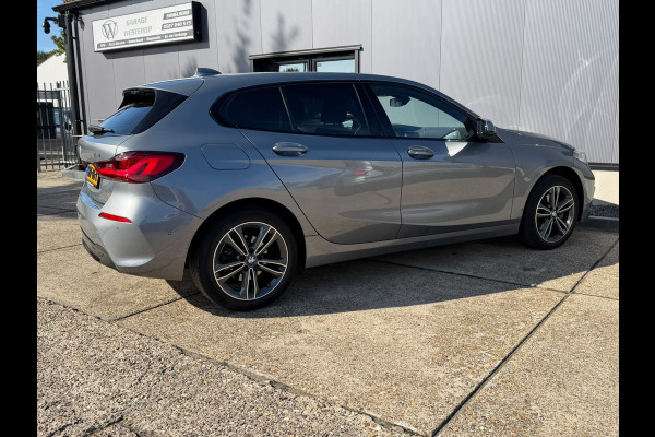 BMW 1-serie 116i / camera / carplay / navigatie skyscraper