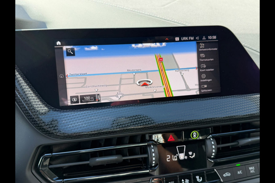 BMW 1-serie 116i / camera / carplay / navigatie skyscraper