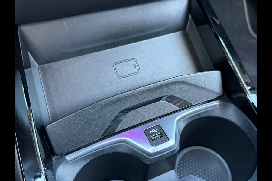 BMW 1-serie 116i / camera / carplay / navigatie skyscraper