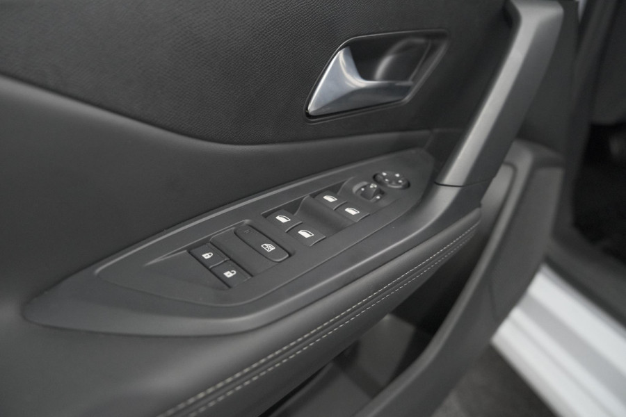 Peugeot 308 SW 1.6 Plug-in Hybrid 180 Allure | 360 Camera | Adaptieve Cruise Control | Navigatie | Apple Carplay