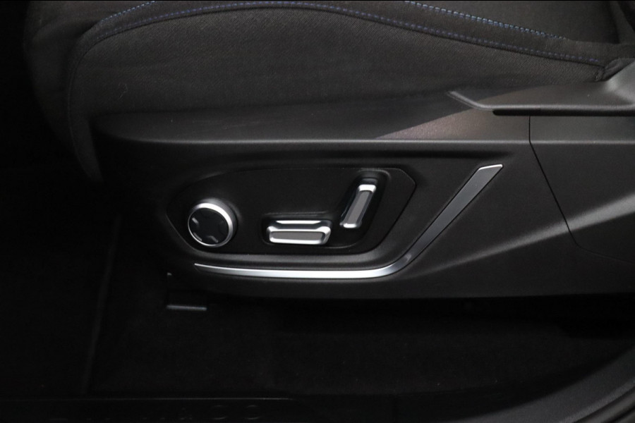 Lynk & Co 01 1.5*PLUG-IN*NAVI*PANO*CAM*ACC*CARPLAY*ECC*LED*