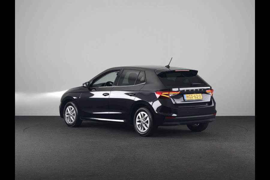 Škoda Fabia Business Edition 1.0 TSI 95PK | Verlengde garantie | Navigatie via App | Parkeersensoren | Achteruitrijcamera | Stoelverwarming |
