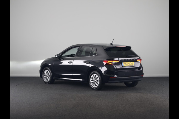 Škoda Fabia Business Edition 1.0 TSI 95PK | Verlengde garantie | Navigatie via App | Parkeersensoren | Achteruitrijcamera | Stoelverwarming |