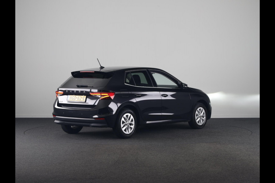 Škoda Fabia Business Edition 1.0 TSI 95PK | Verlengde garantie | Navigatie via App | Parkeersensoren | Achteruitrijcamera | Stoelverwarming |